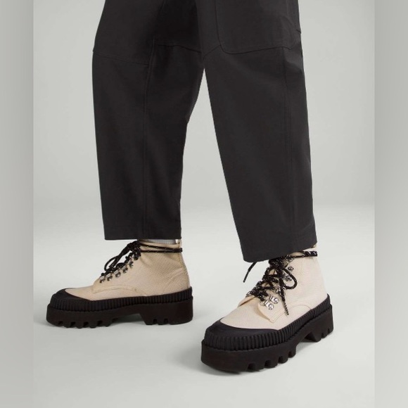 Lululemon Light Utilitech Cargo Pocket High Rise Pant - Picture 12 of 13